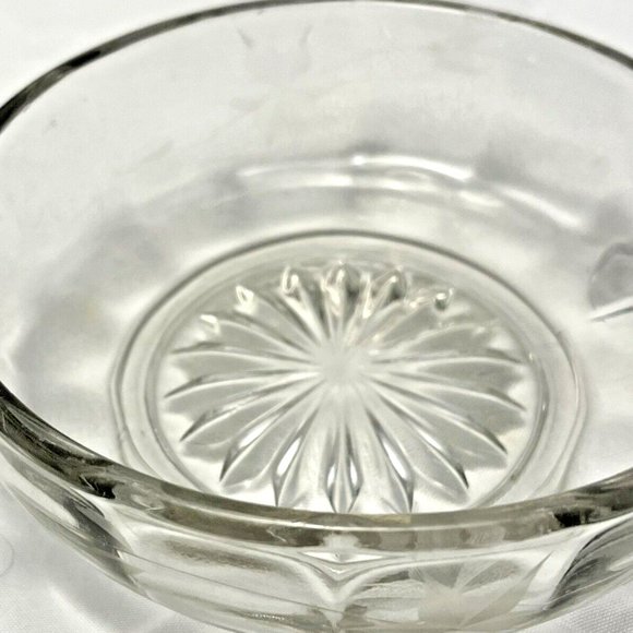 Clear Cut Glass Starburst Handled Bowl, Vintage EUC - Picture 3 of 8